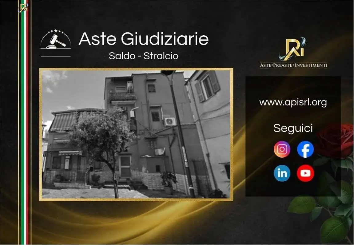 Appartamento in vendita a Napoli