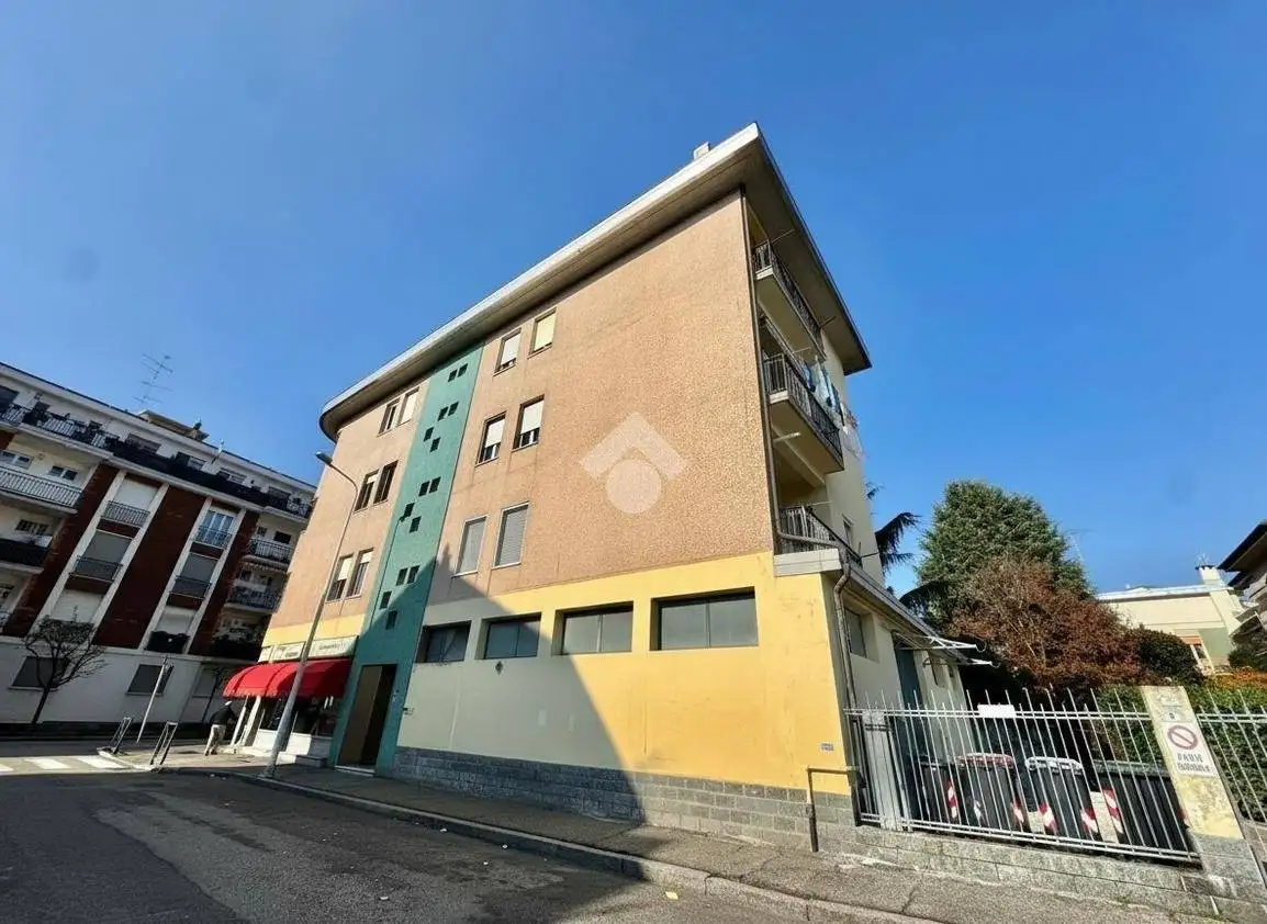 Appartamento in vendita a Novara