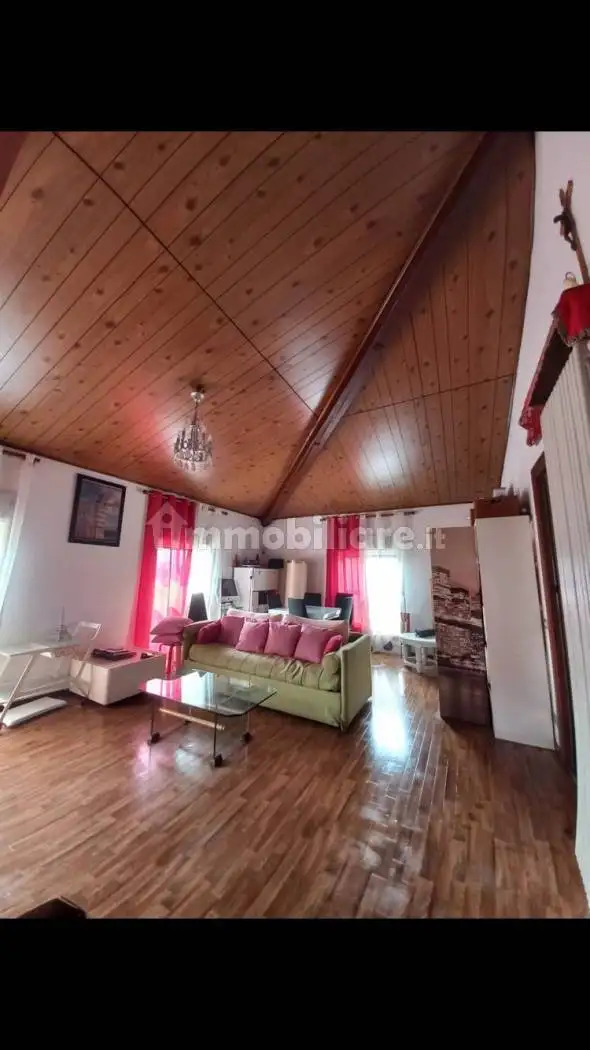 Appartamento in affitto a Porto Ceresio