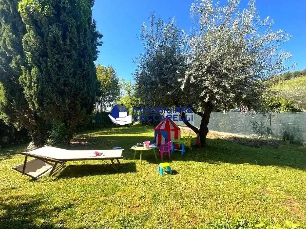 Villa unifamiliare Massa, Romagnano, Massa - foto 4