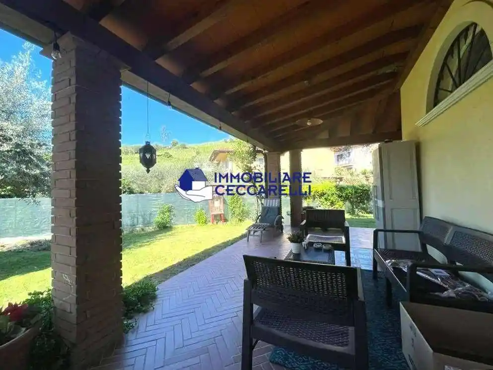 Villa unifamiliare Massa, Romagnano, Massa - foto 5