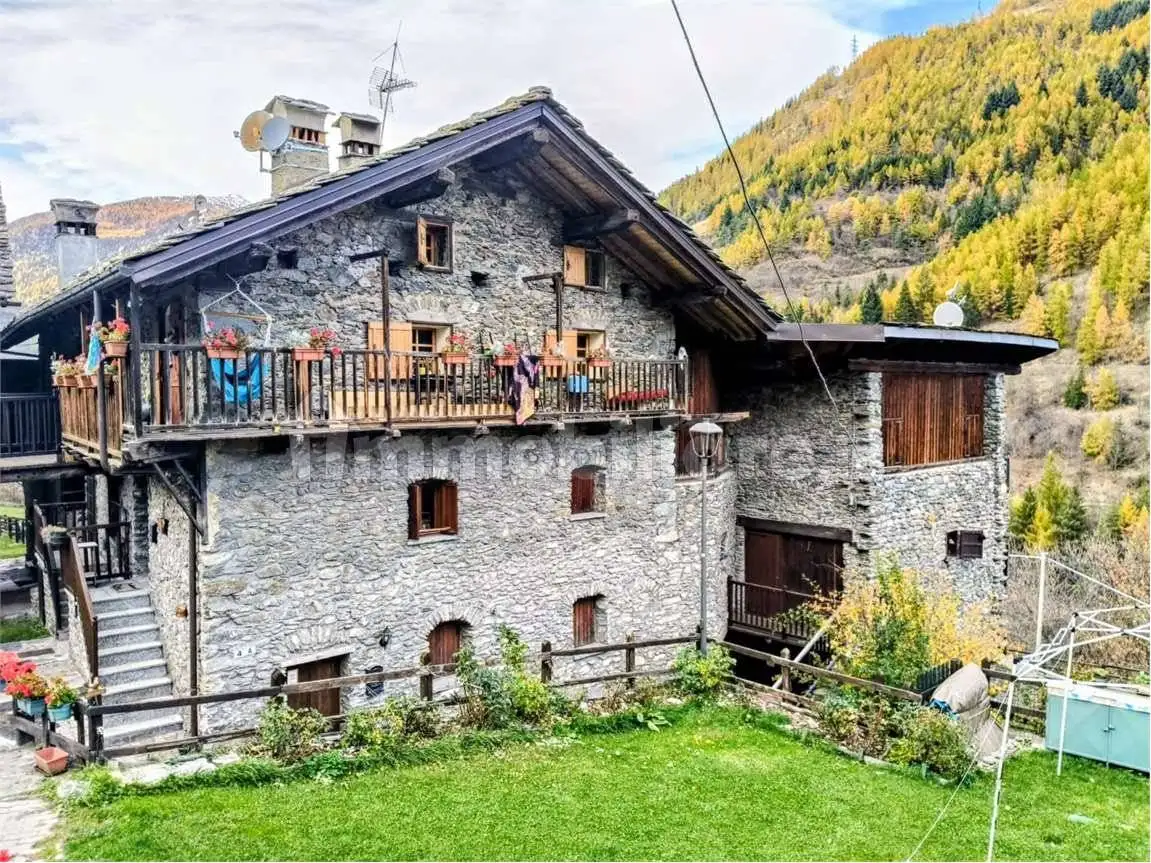 Appartamento in vendita a Etroubles