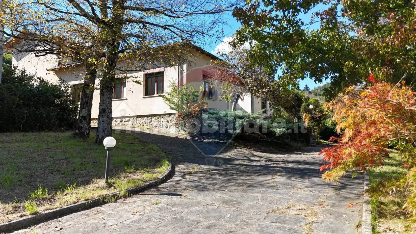 Villa in vendita a Camporgiano