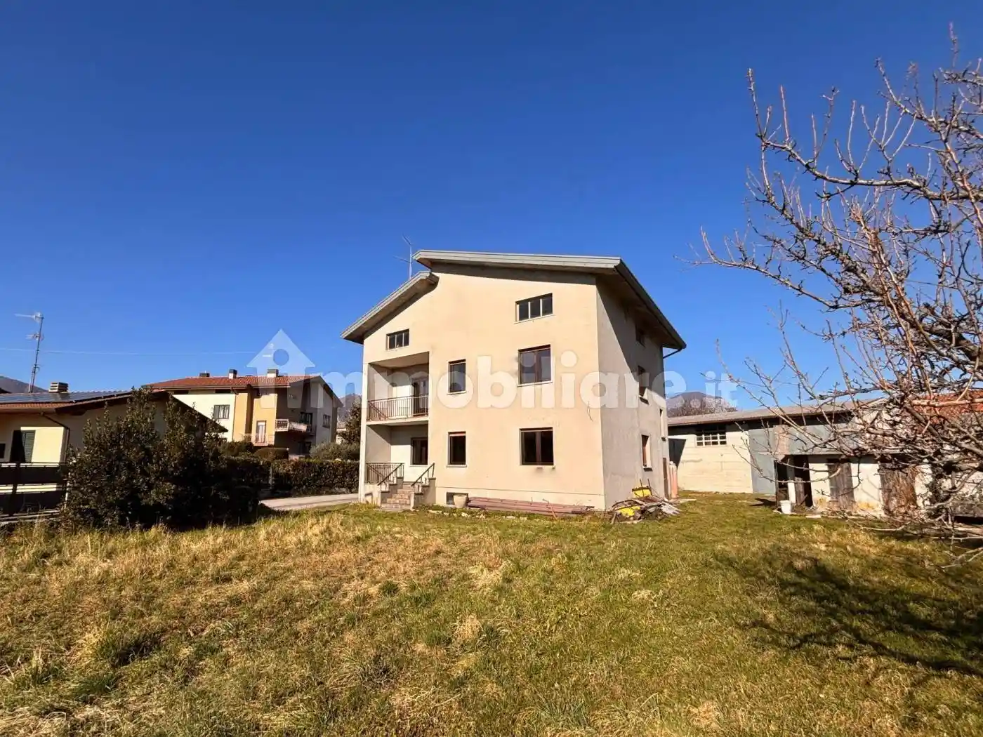 Villa in vendita a Gemona del Friuli