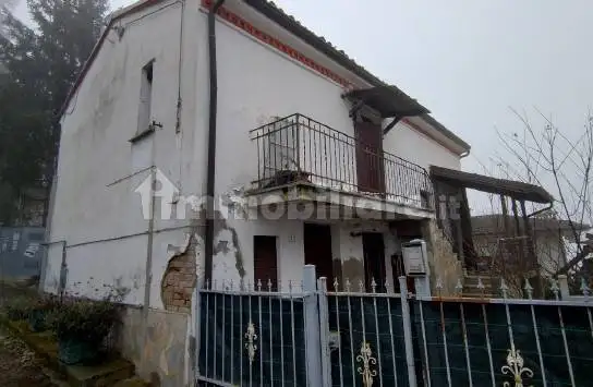 Villa in asta a Zavattarello
