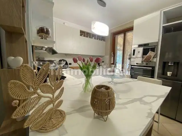 Villa unifamiliare, ottimo stato, 210 m², Capiago Intimiano - foto 3