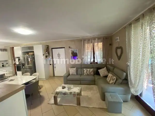 Villa unifamiliare, ottimo stato, 210 m², Capiago Intimiano - foto 4