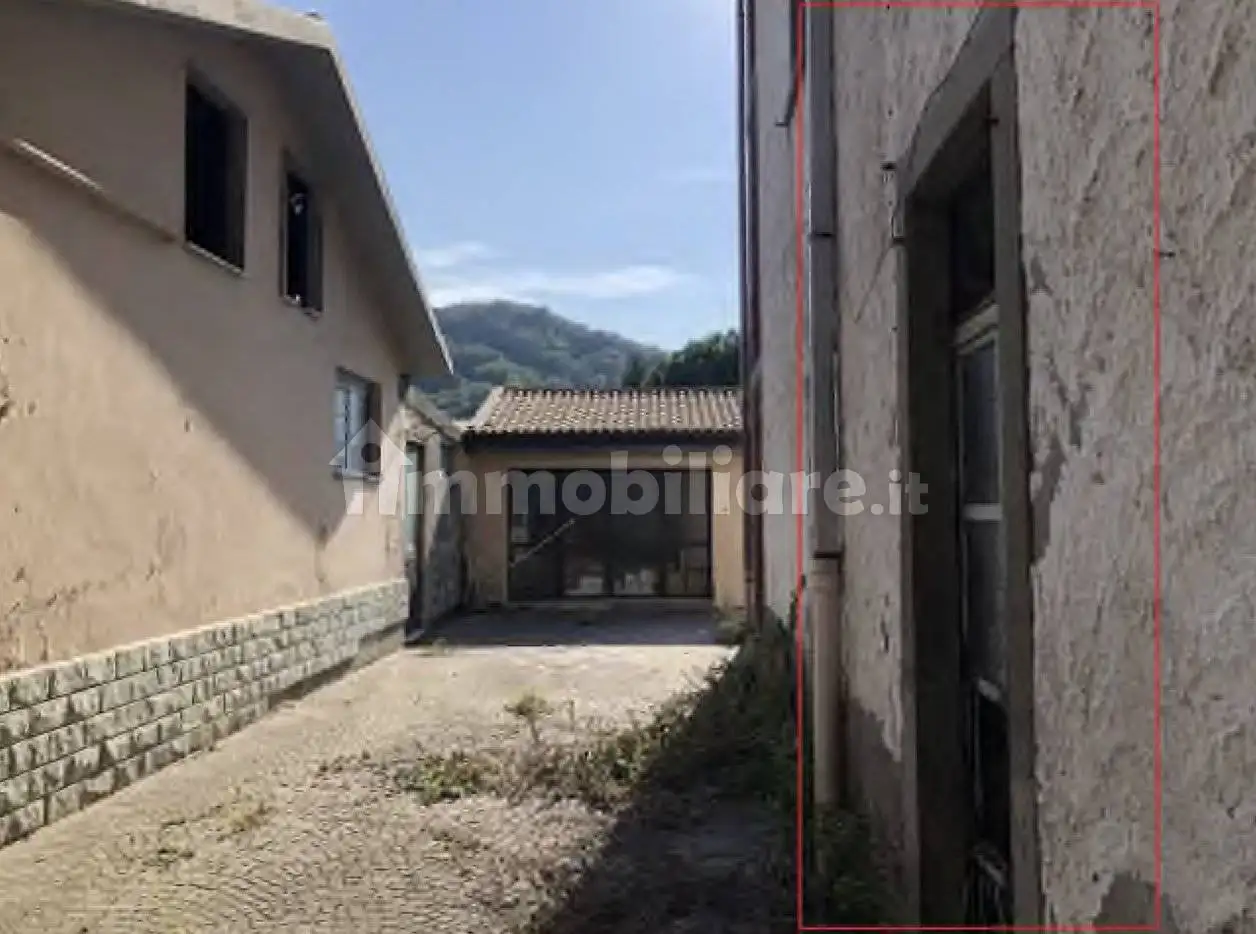 Palazzo - stabile all'asta via Alcide De Gasperi 25, Ambivere - foto 2