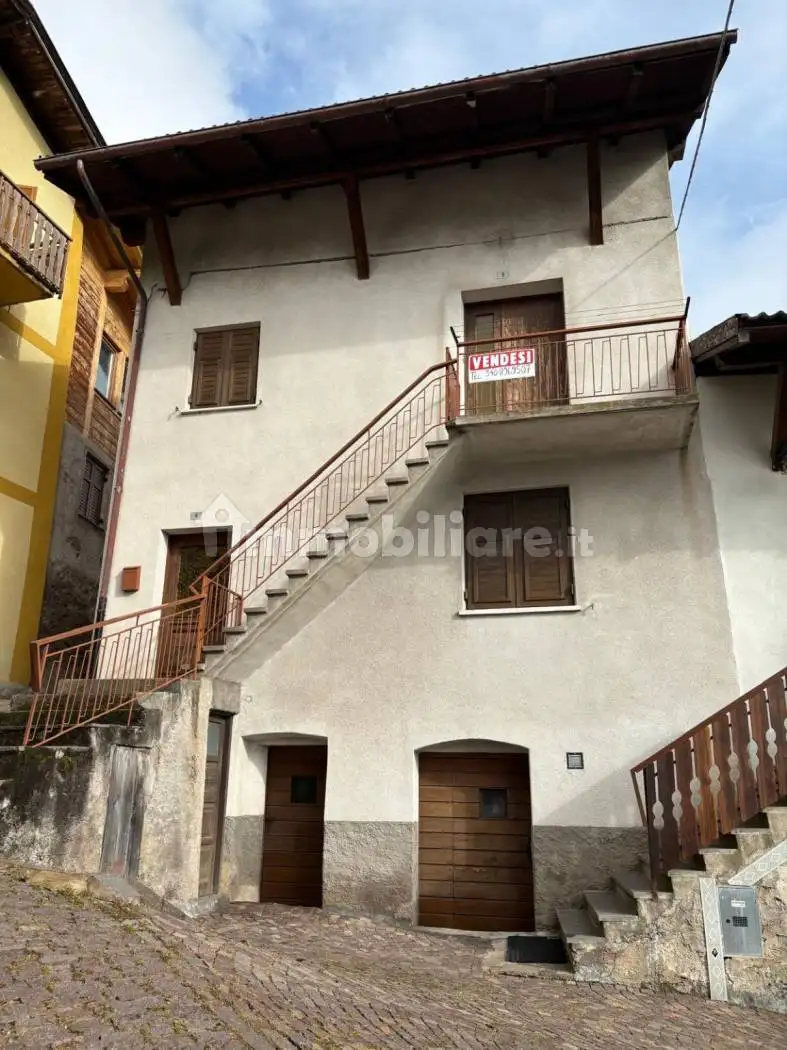 Terratetto plurifamiliare via Orti 4, Altavalle
