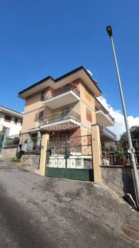 Appartamento in vendita a Gravina di Catania