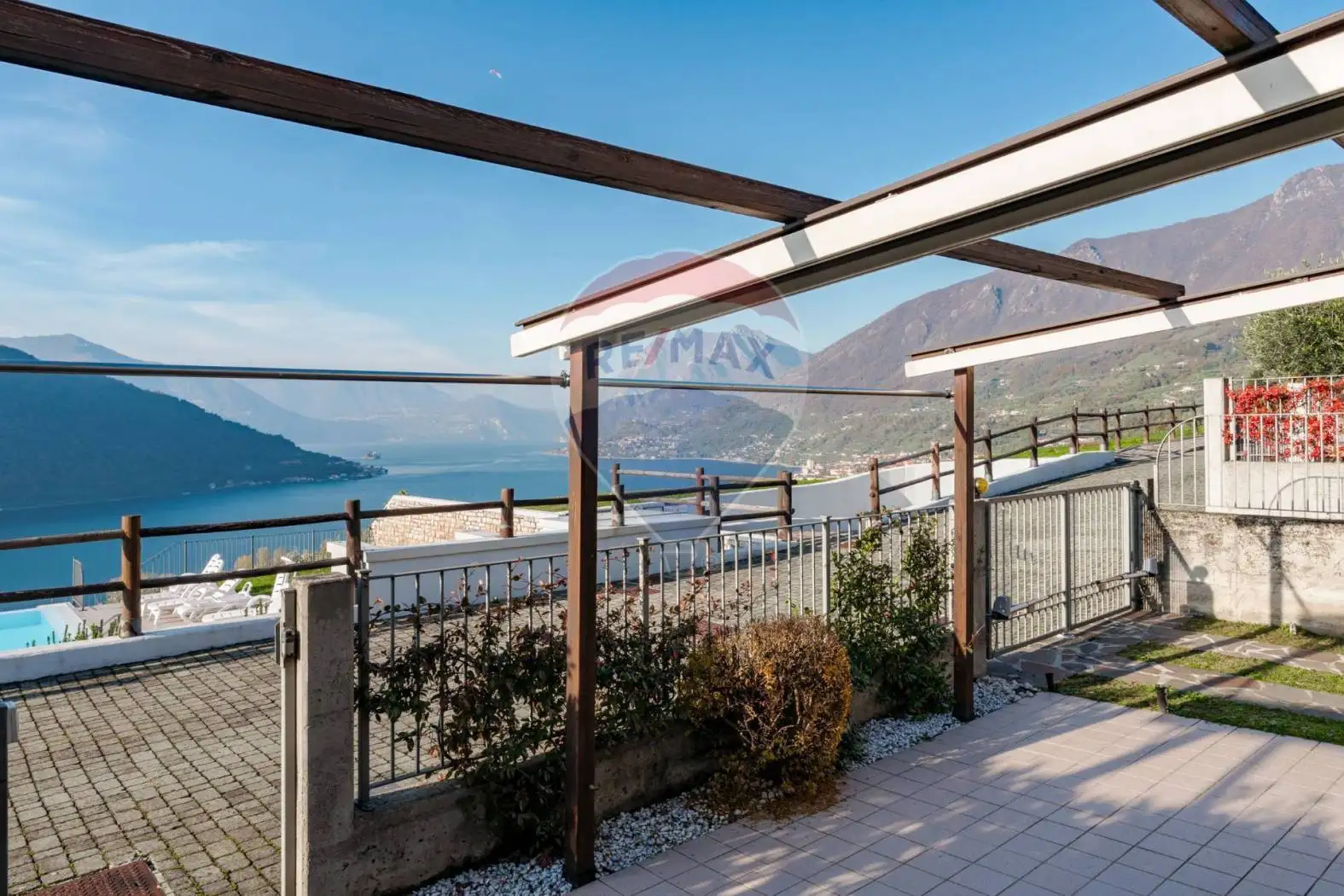 Appartamento in vendita a Sale Marasino