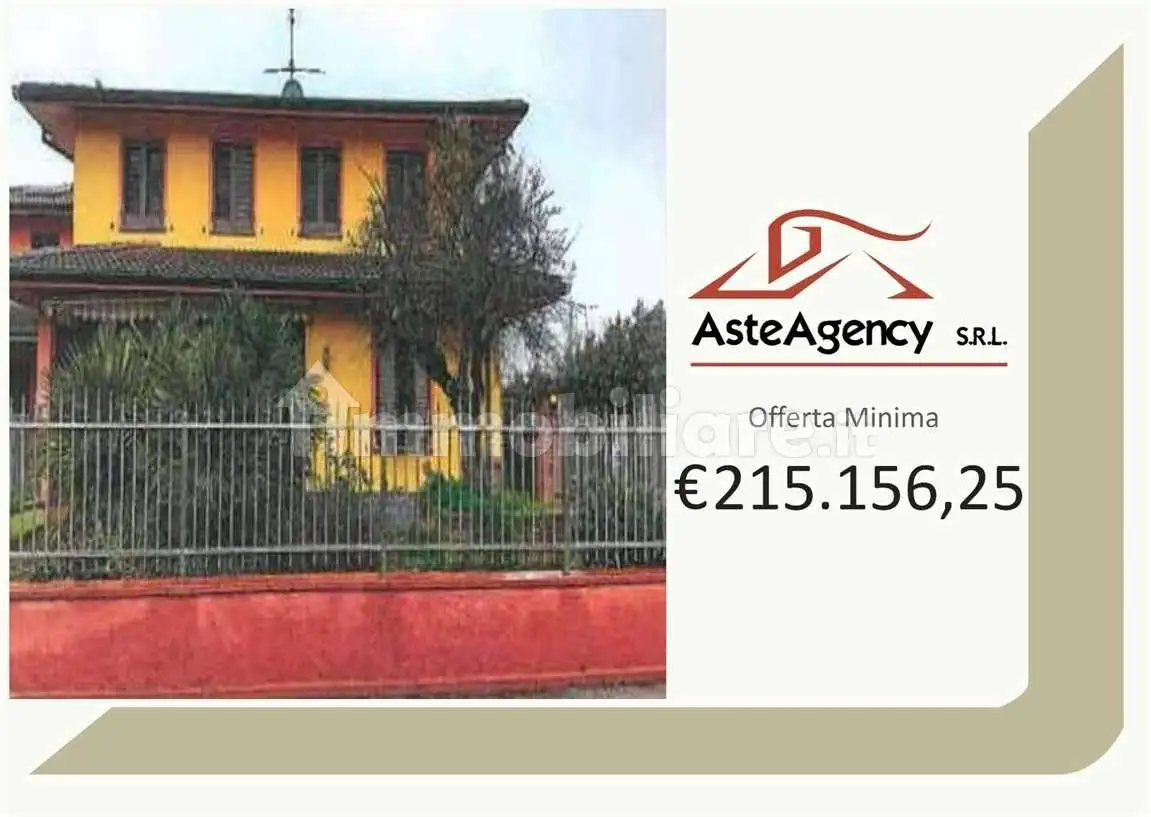 Casa indipendente in asta a Dovera