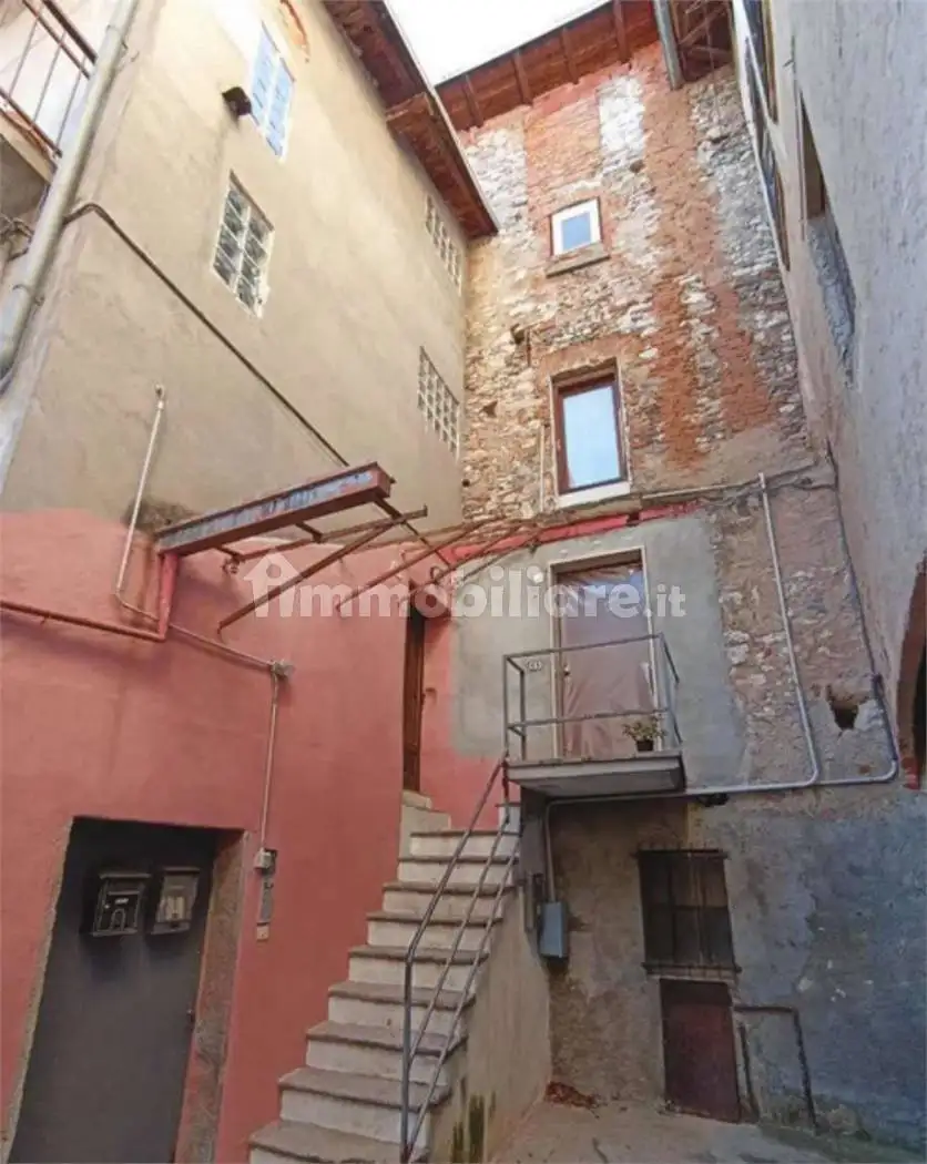 Appartamento all'asta via Chiesa  , 14, Caravate - foto 2