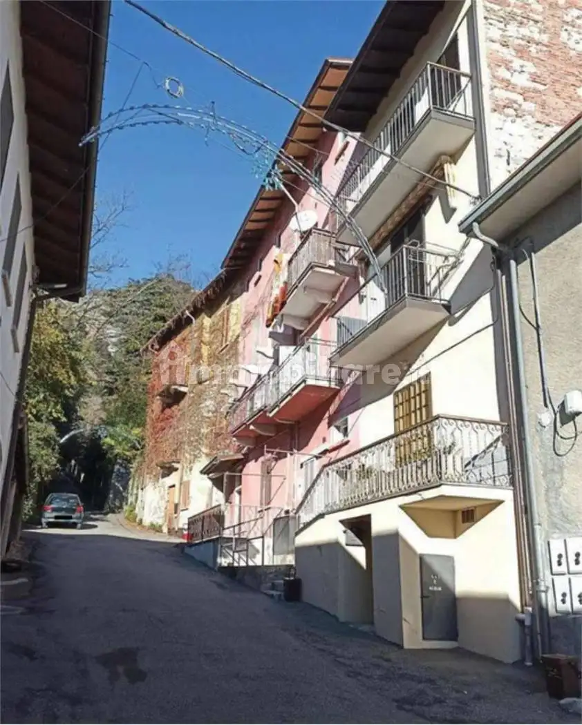 Appartamento all'asta via Chiesa  , 14, Caravate - foto 5