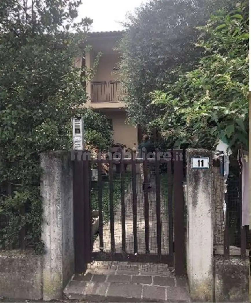 Villetta a schiera all'asta via i maggio , 11, Ambivere - foto 4
