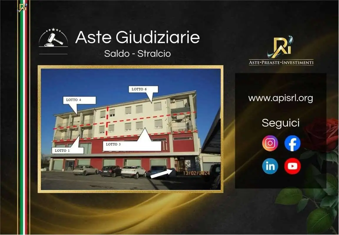 Appartamento in asta a Sale