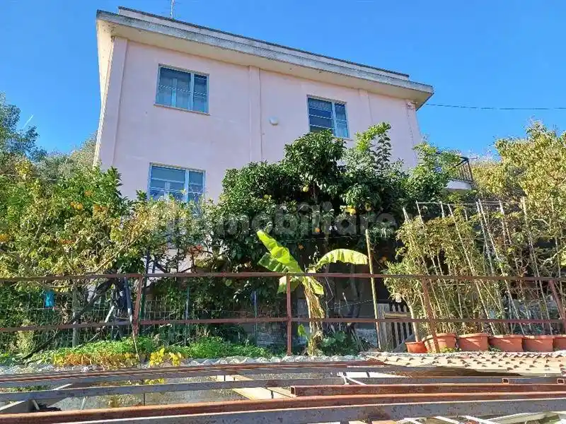 Villa bifamiliare via Privata Angelo Vigo, Cavia, Regione Monti, Alassio - foto 5