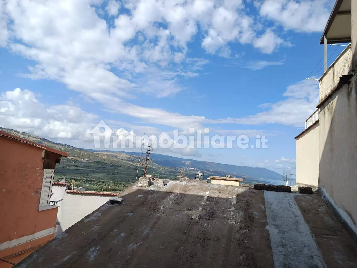 Appartamento via Goito 4, Carpino