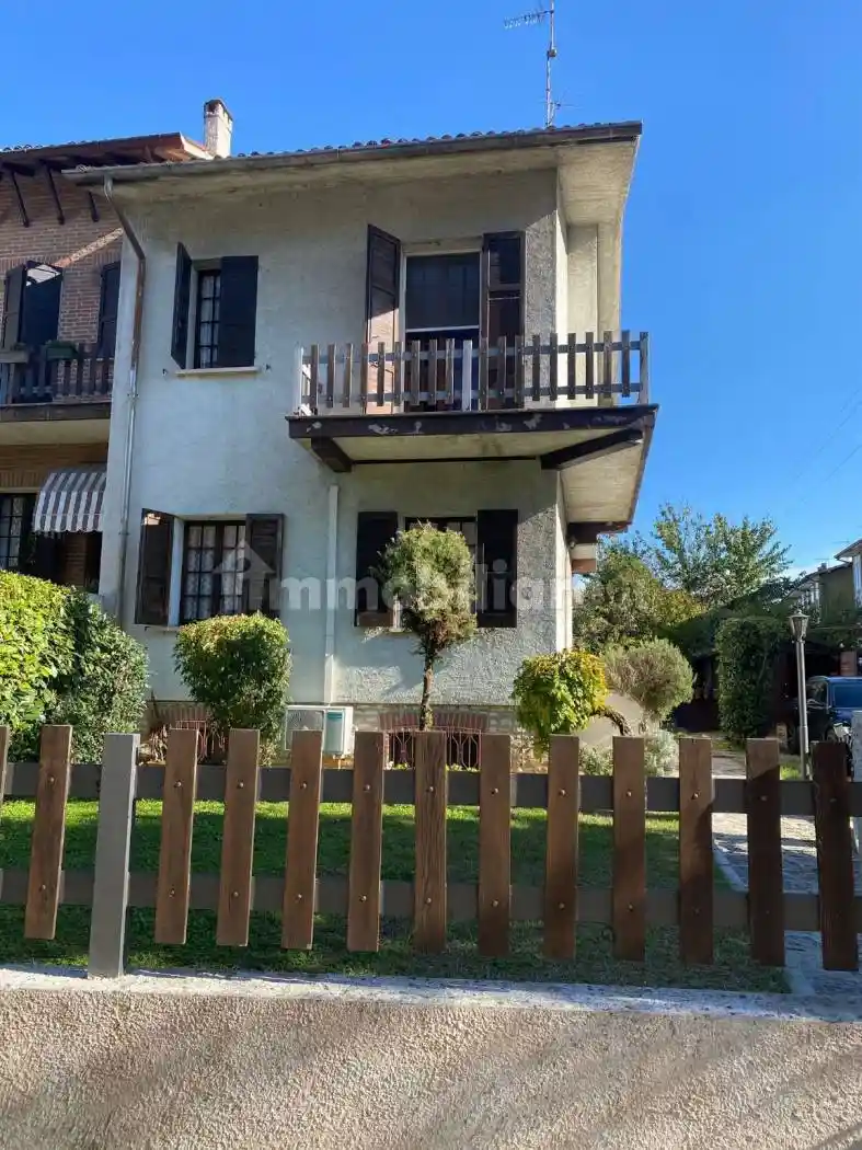 Villetta a schiera - foto 2