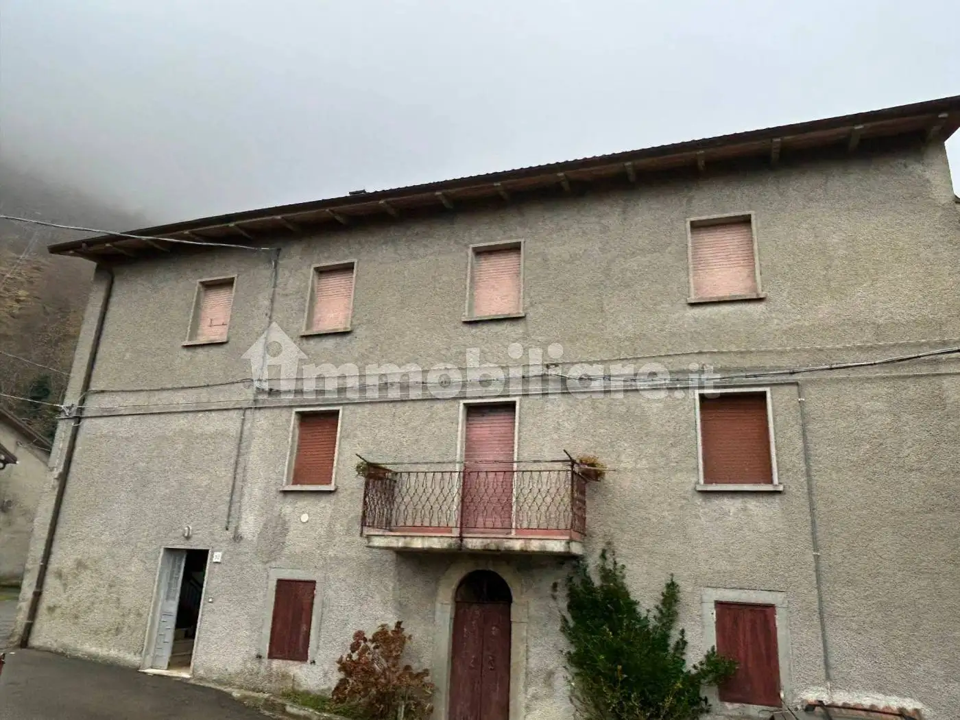 Casa indipendente in vendita a Alto Reno Terme
