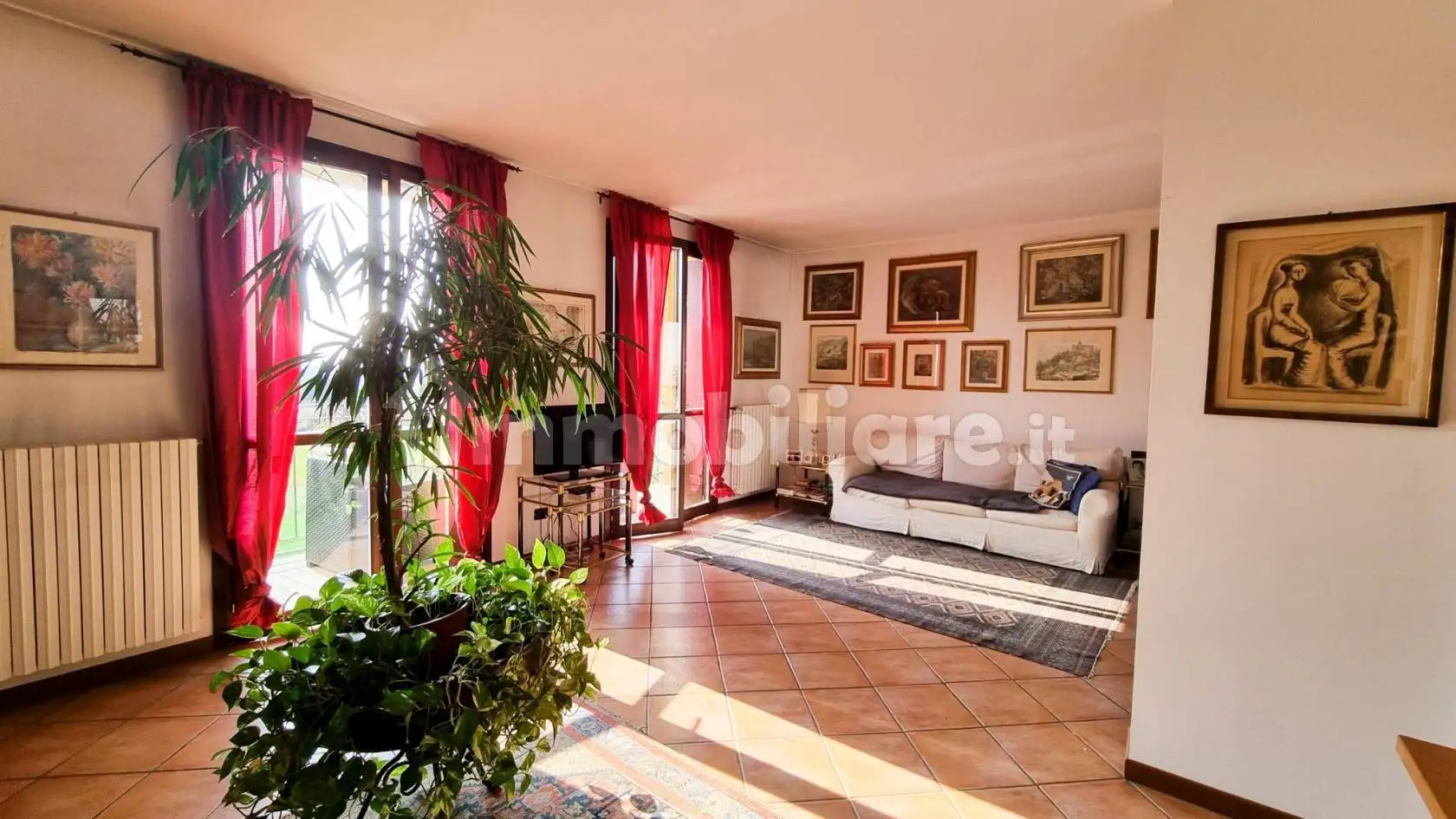 Trilocale via Achille Grandi 21/D, Centro, Barzanò - foto 2