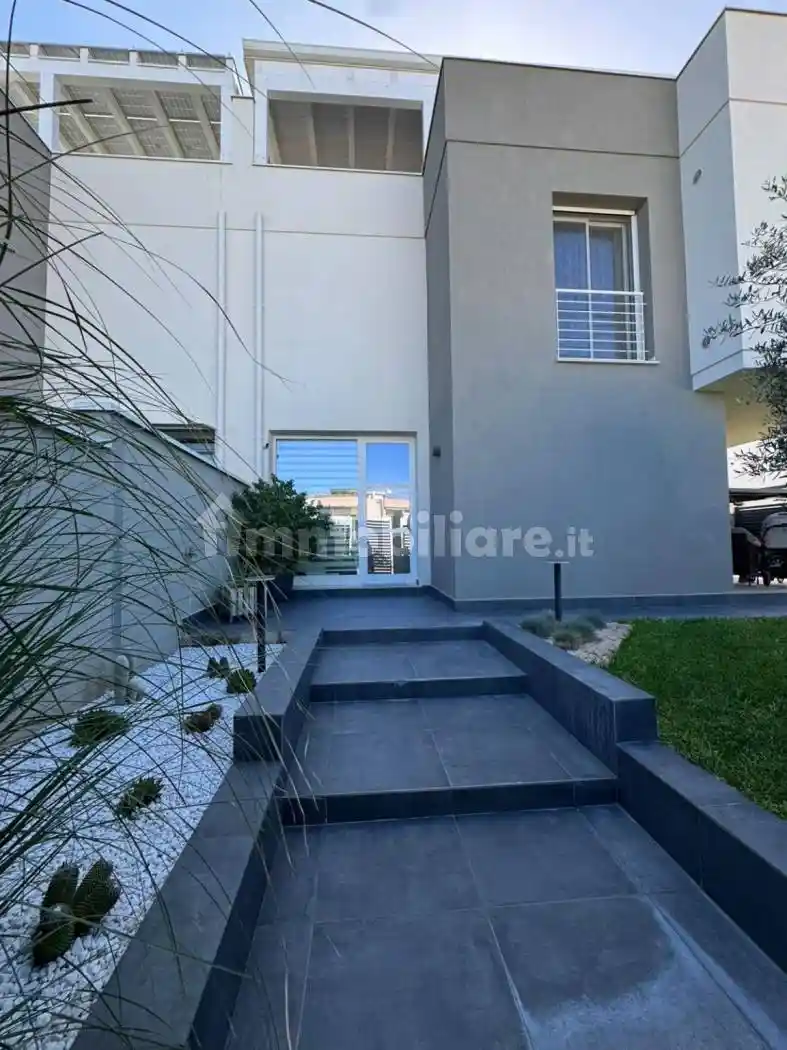 Villa in vendita a Terrasini