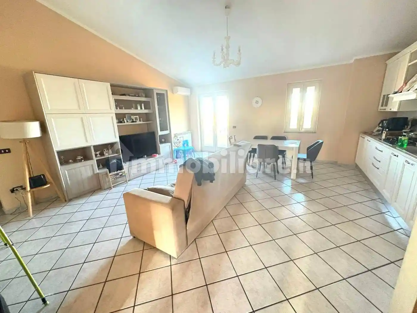 Quadrilocale via 1 Maggio 2S, Centro Storico, Giugliano in Campania - foto 3