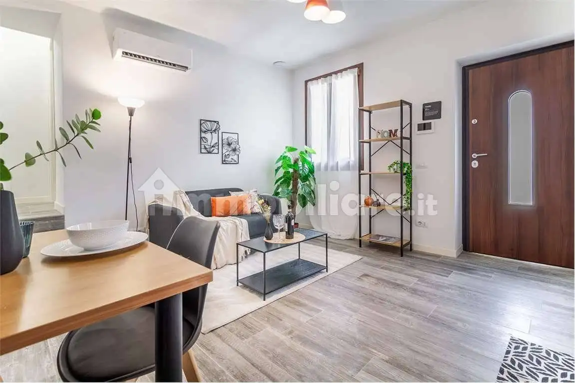 Trilocale via Lago, 23, Centro, Besozzo - foto 2