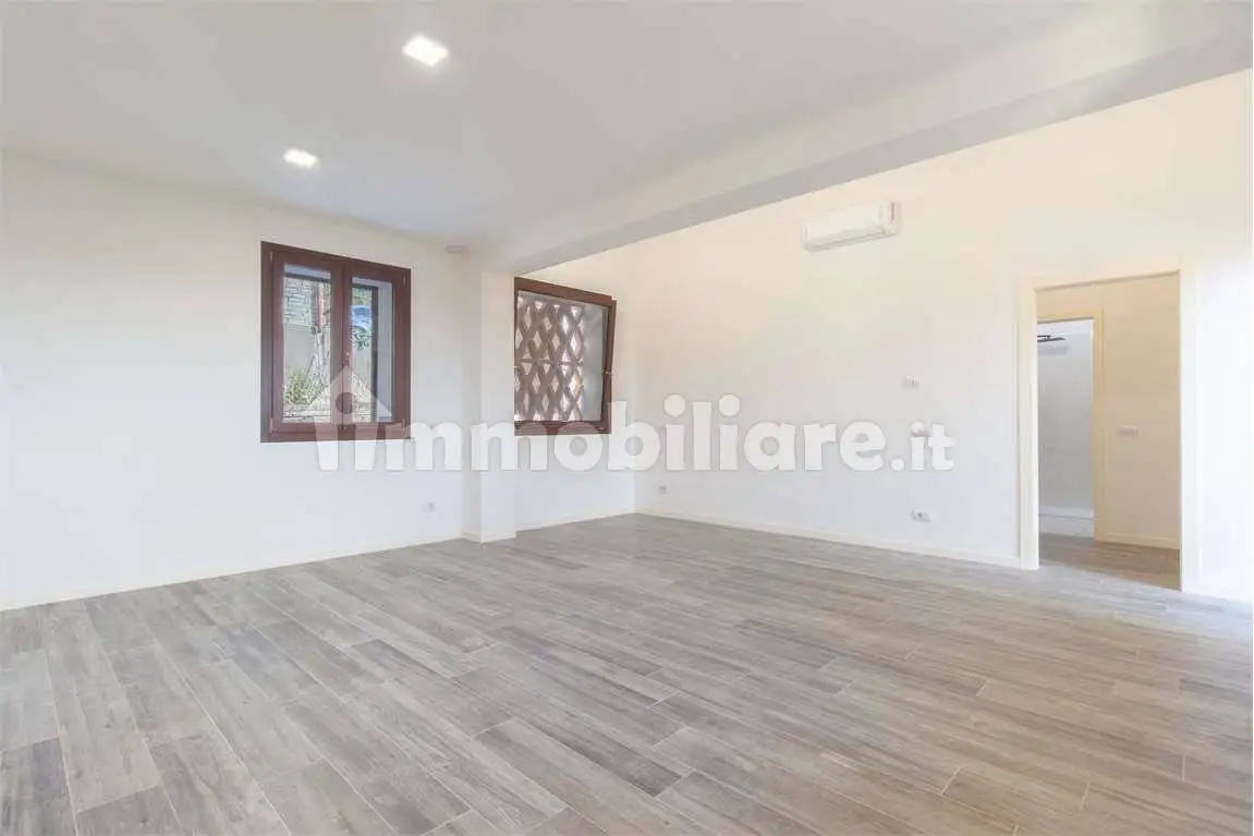 Trilocale via Lago, 23, Centro, Besozzo - foto 4