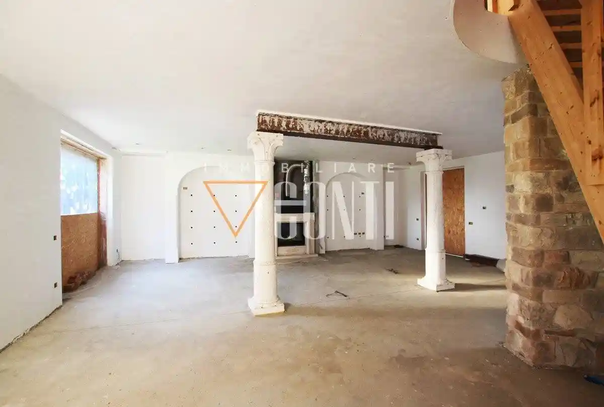 Villa unifamiliare via Generale Antonio Cantore 66, Cartabbia, Varese - foto 2