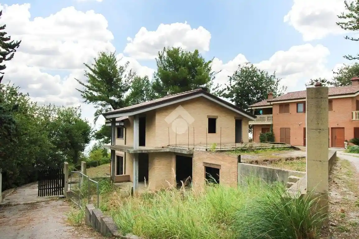 Villa in vendita a Fermo