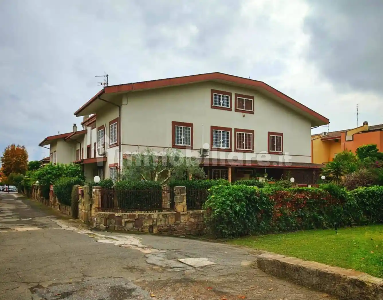 Villa plurifamiliare via Tespi, Axa, Roma - foto 2