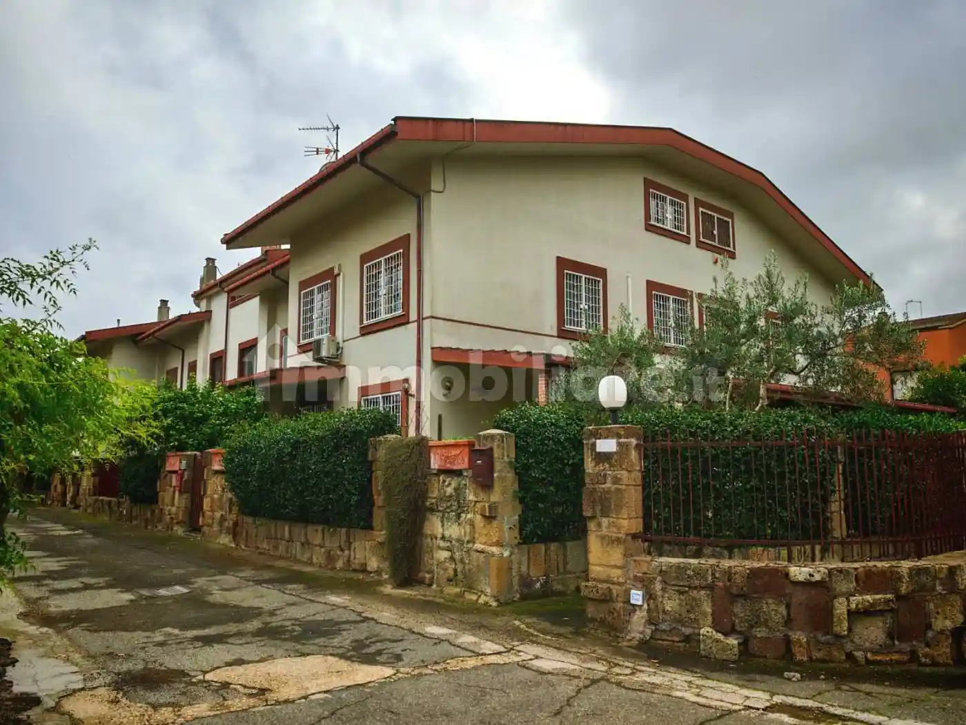 Villa plurifamiliare via Tespi, Axa, Roma - foto 3