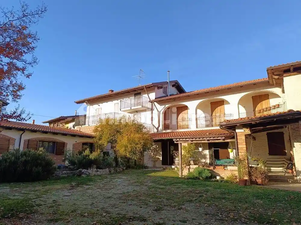 Casa indipendente in vendita a Penango