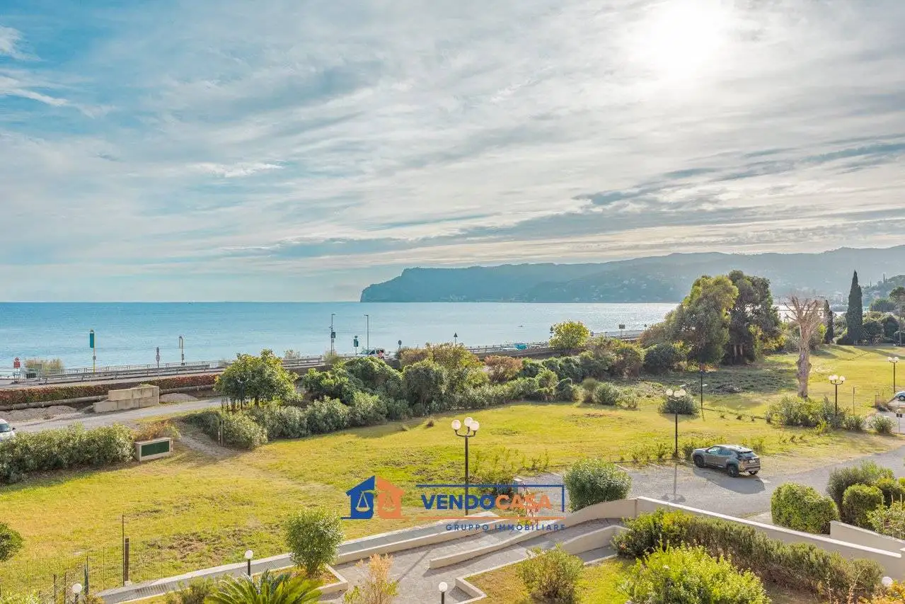 Appartamento in vendita a Bergeggi
