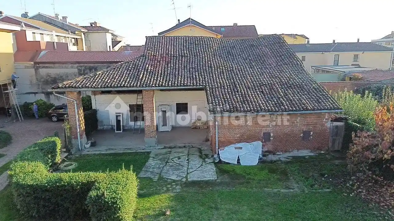 Rustico - Casale in vendita a Novara