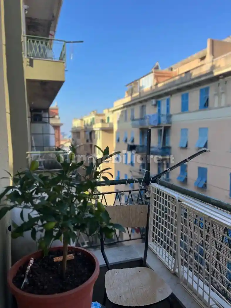 Appartamento in vendita a Genova