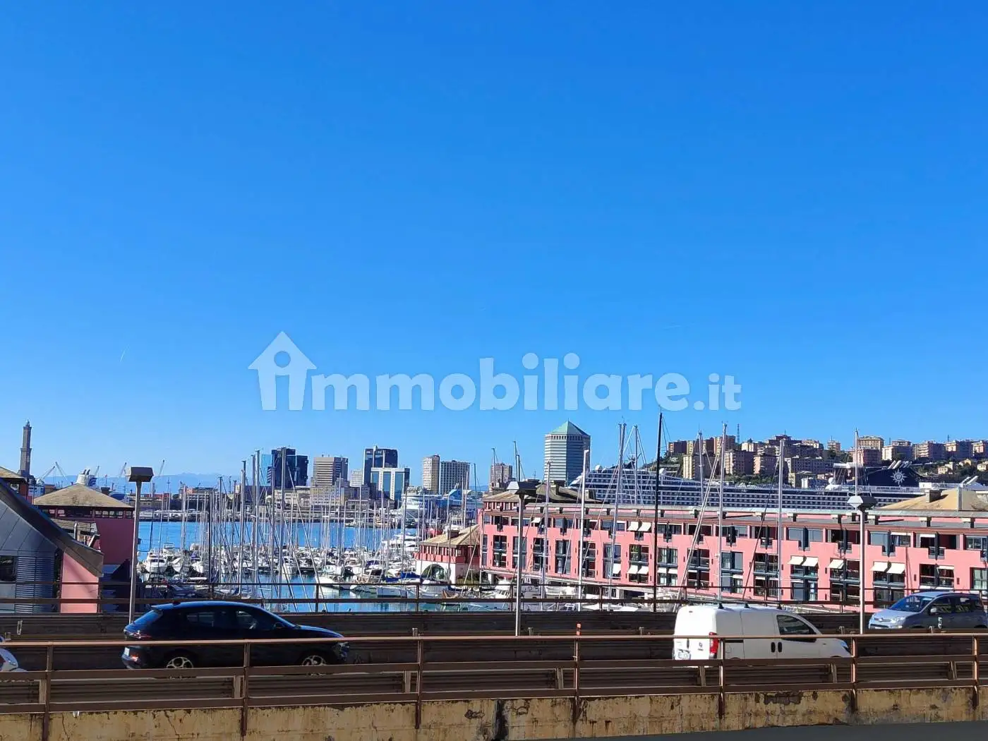 Appartamento in vendita a Genova