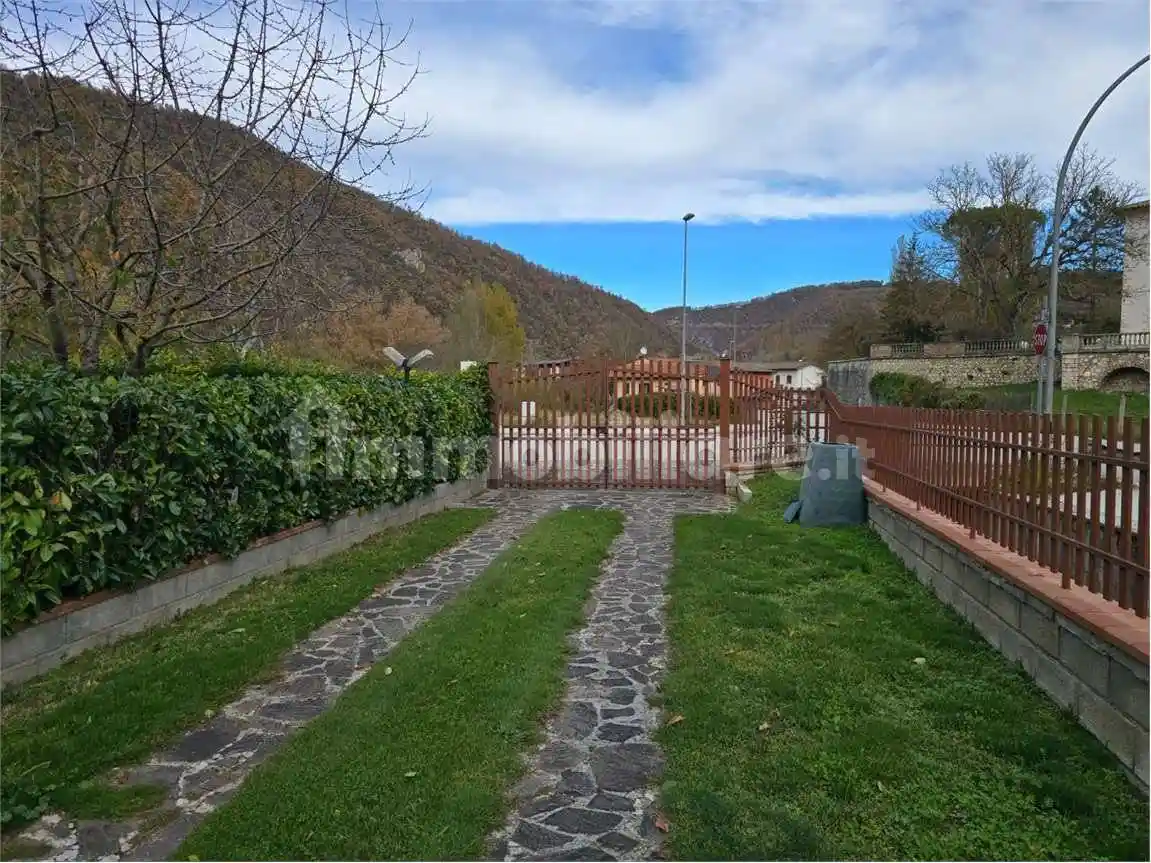 Quadrilocale buono stato, Centro, Cascia - foto 4