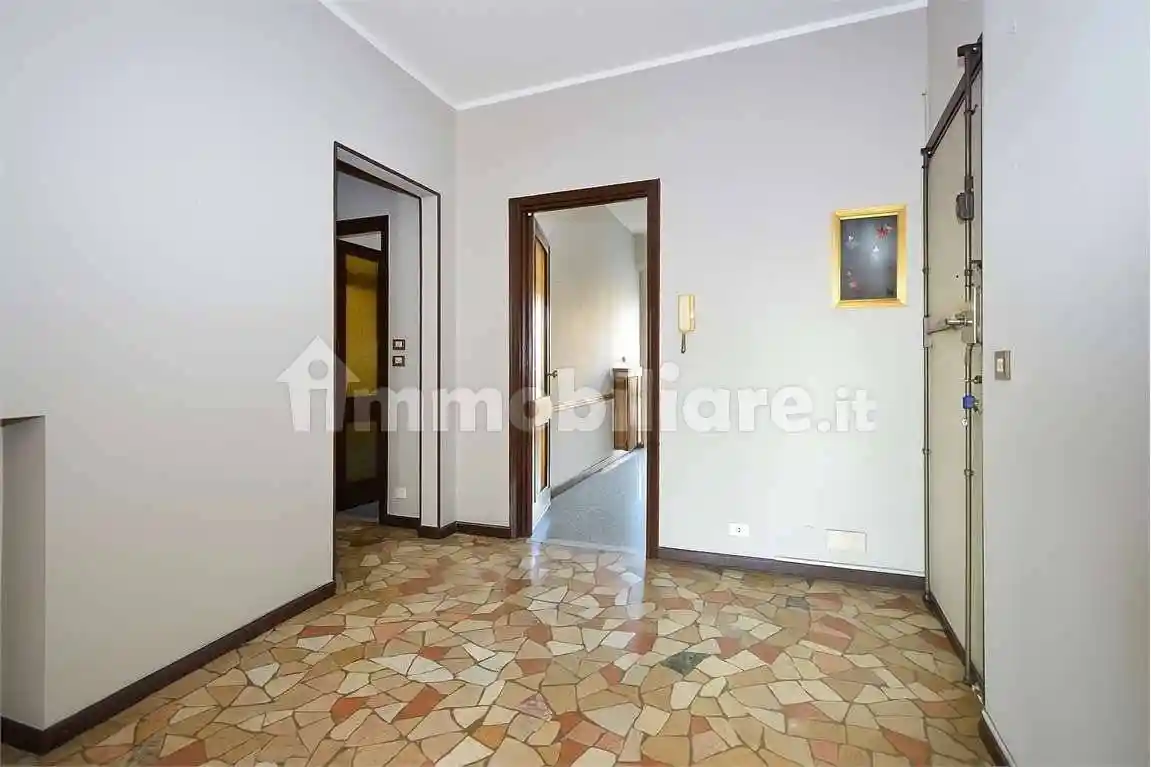 Trilocale via Cavour, 2, Centro Storico, Moncalieri - foto 2