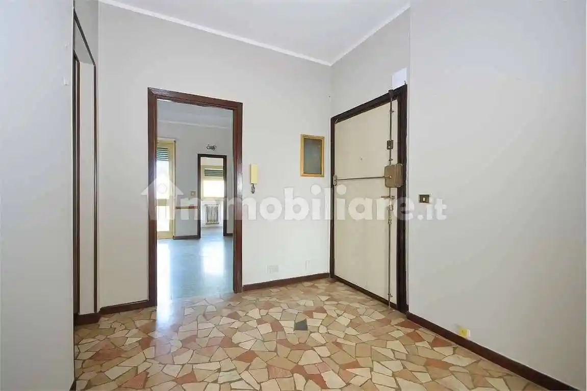 Trilocale via Cavour, 2, Centro Storico, Moncalieri - foto 3