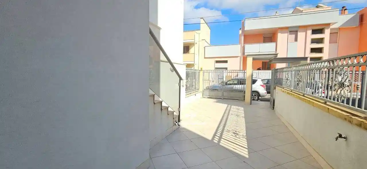 Villa bifamiliare via Giuseppe Tricarico 3, Poligono - Via San Cesario, Lecce - foto 4