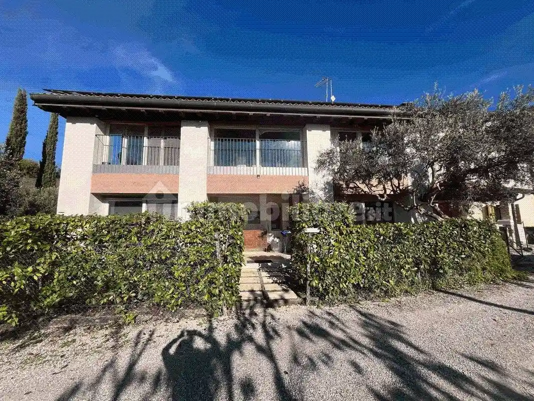 Casa indipendente in vendita a Vittorio Veneto