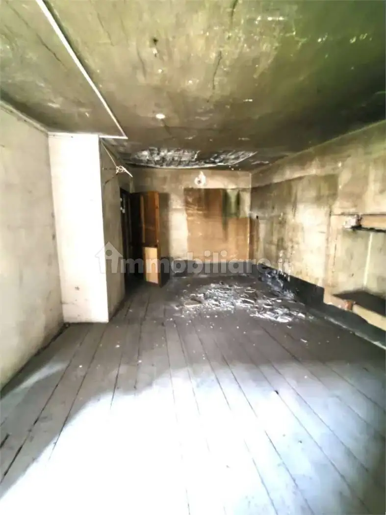 Quadrilocale da ristrutturare, Verrès - foto 3