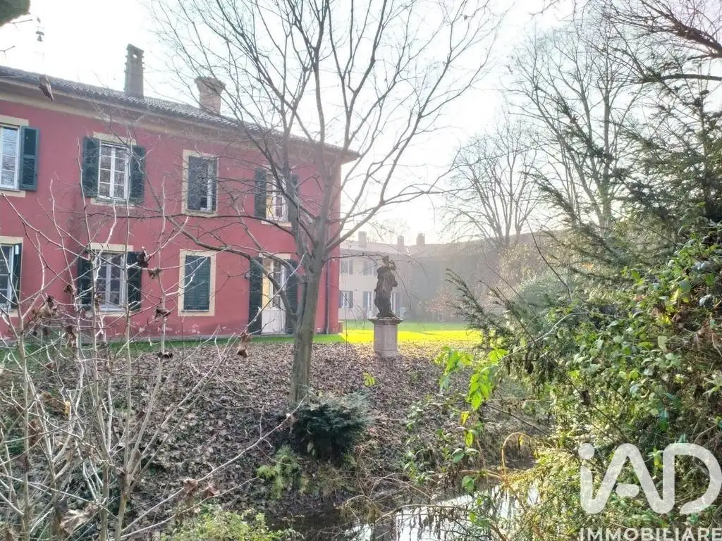 Villa in vendita a Robecco sul Naviglio