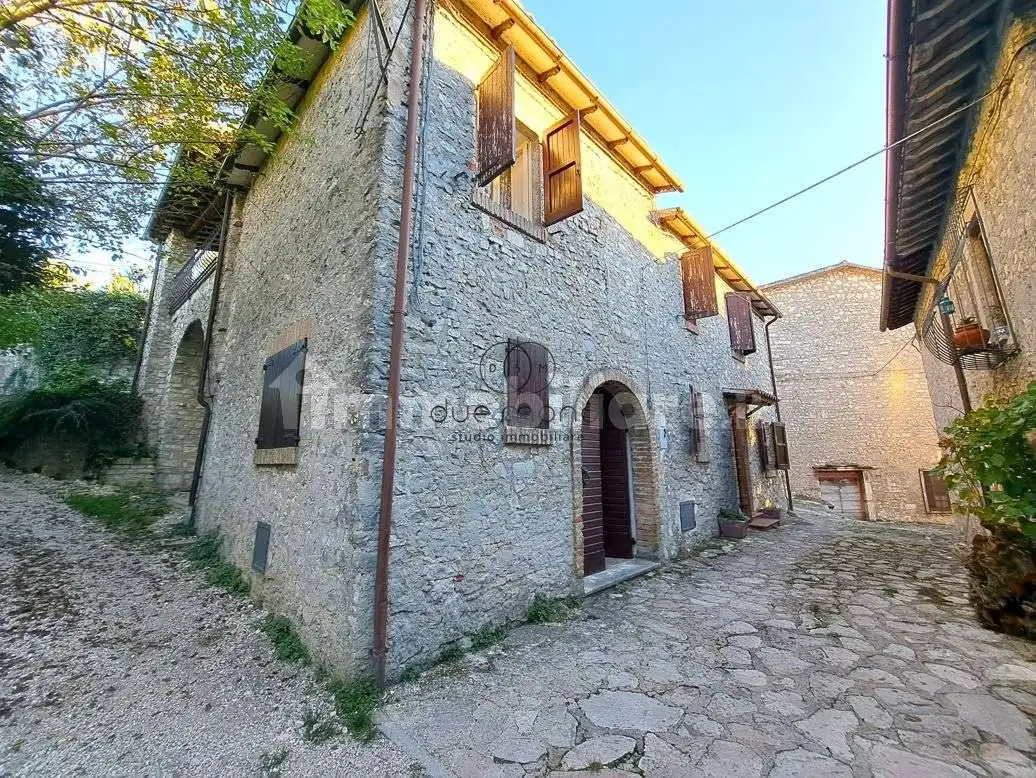 Rustico - Casale in vendita a Spoleto