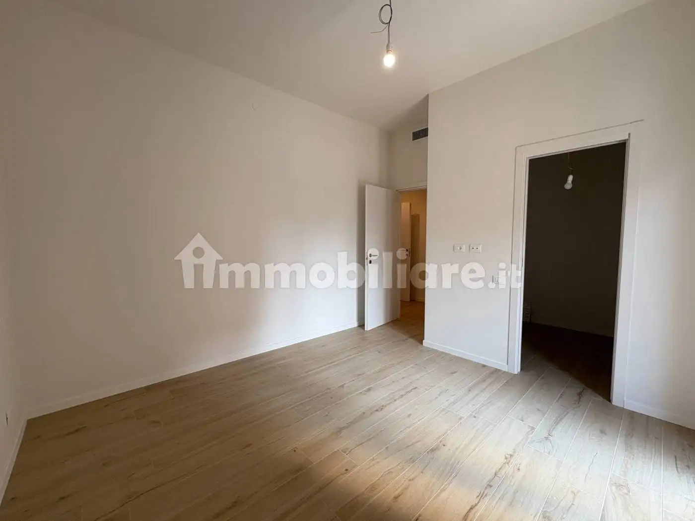 Appartamento in vendita a Piacenza