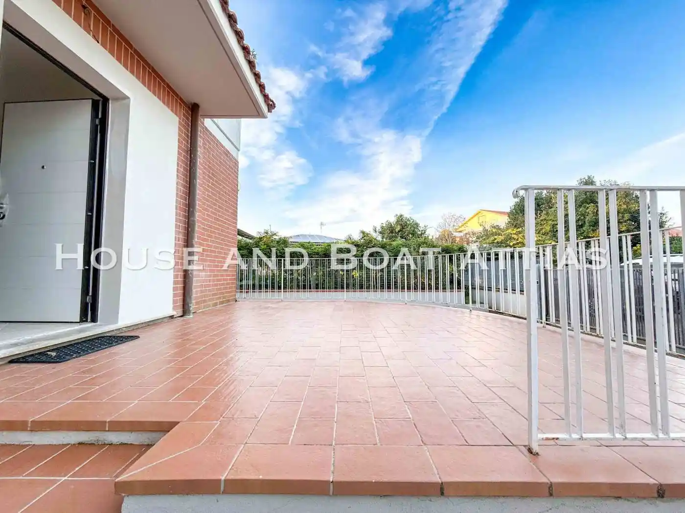 Appartamento in vendita a Collesalvetti