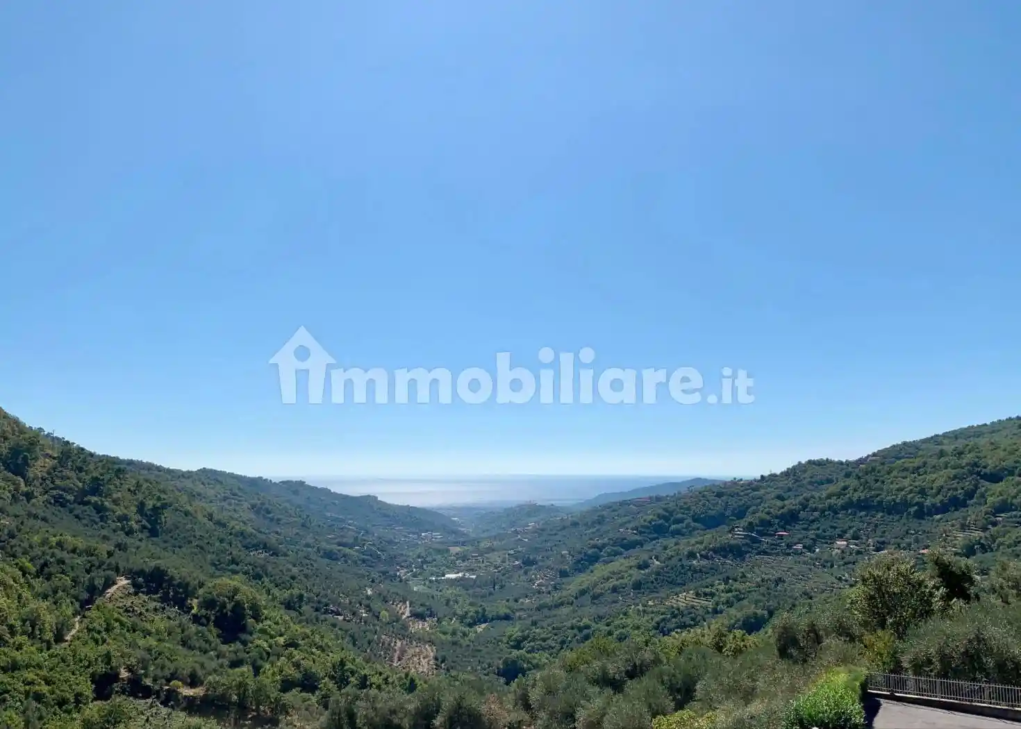 Villa in vendita a Diano Arentino