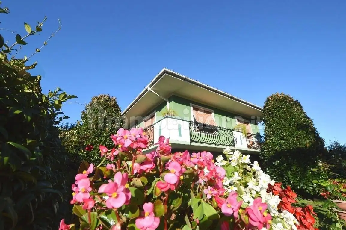 Villa in vendita a Lucca